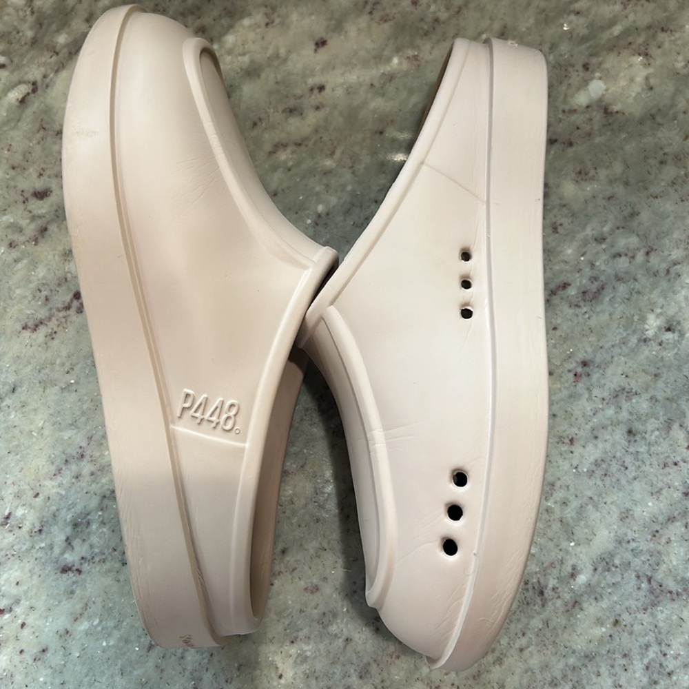P448 Flo Cipria size 40/41 Made in Italy